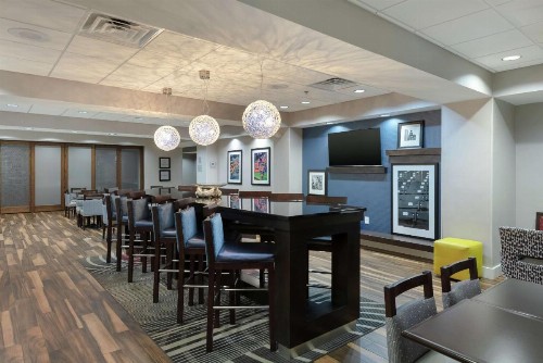 Hampton Inn Emerson - Lakepoint Ga - image 11