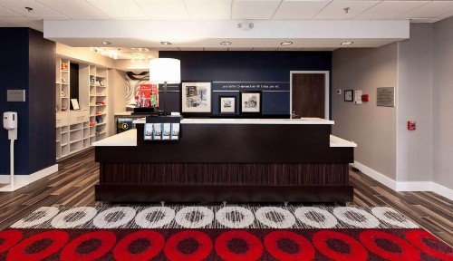 Hampton Inn Emerson - Lakepoint Ga - image 12