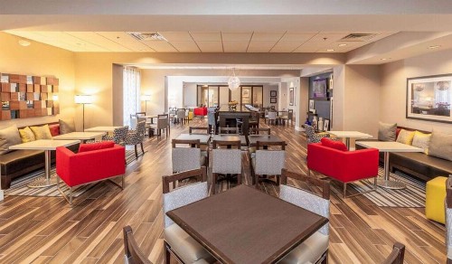 Hampton Inn Emerson - Lakepoint Ga - image 13