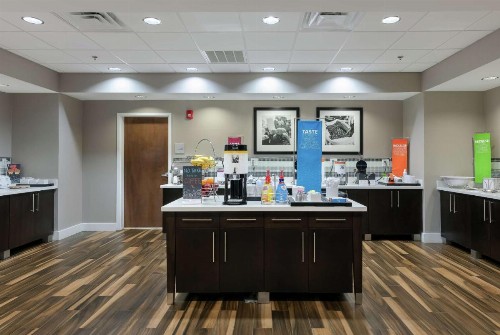Hampton Inn Emerson - Lakepoint Ga - image 17