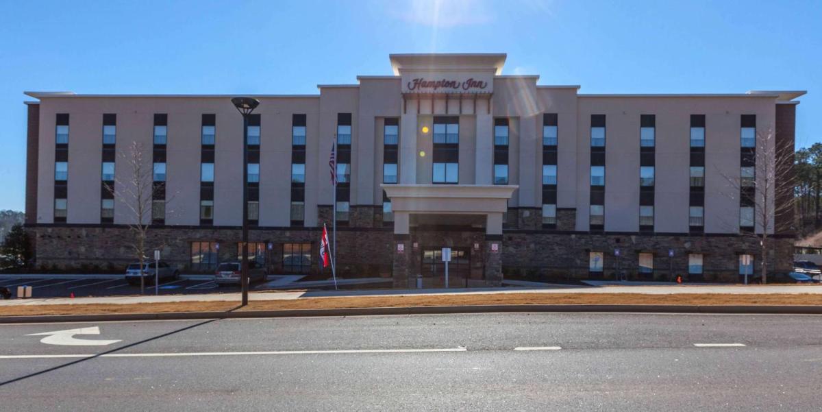 Hampton Inn Emerson - Lakepoint Ga - image 4