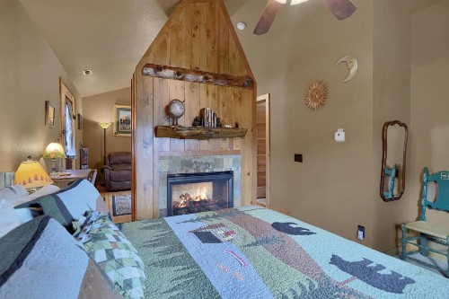 Rocky Mountain Lodge - image 9