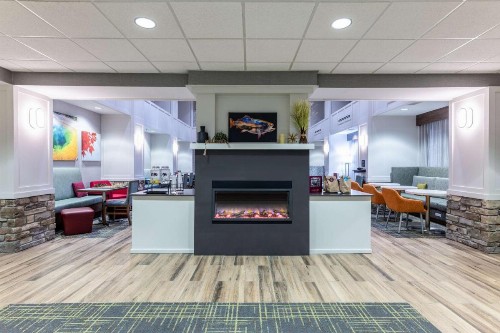 Hampton Inn & Suites Casper - image 33