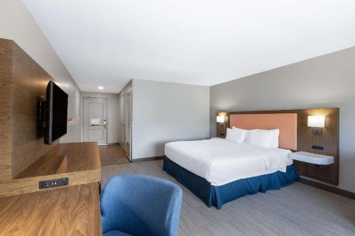 Hampton Inn & Suites Casper - image 40
