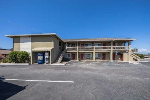 Coastal Valley Inn - Monterey