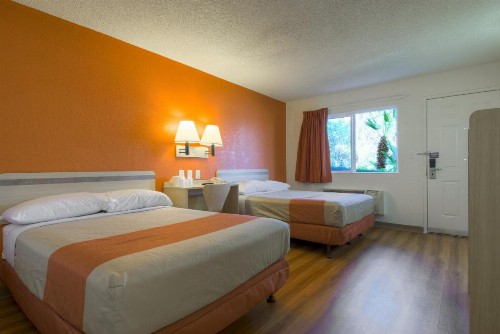 Motel 6-Rancho Mirage CA - Palm Springs - image 16