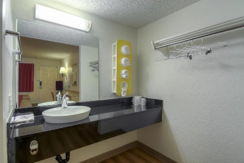 Motel 6-Rancho Mirage CA - Palm Springs - image 2