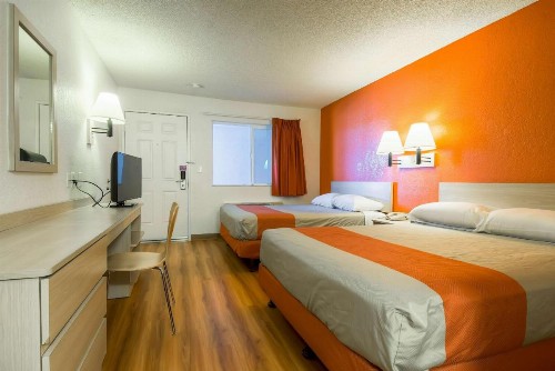 Motel 6-Rancho Mirage CA - Palm Springs - image 3