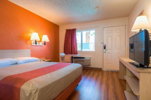 Motel 6-Rancho Mirage CA - Palm Springs - image 4