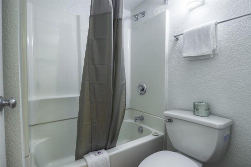 Motel 6-Rancho Mirage CA - Palm Springs - image 6
