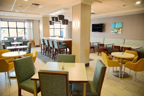 Holiday Inn Express Hotel & Suites Cathedral City - Palm Springs an IHG Hotel - image 15
