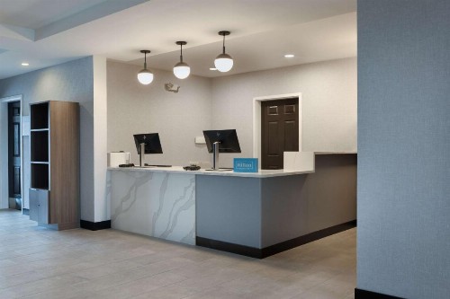 Staybridge Suites Cathedral City – Palm Springs an IHG Hotel - image 3