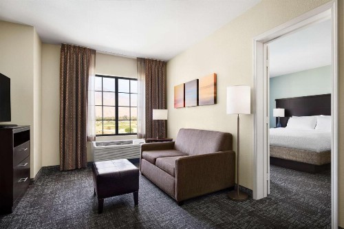 Staybridge Suites Cathedral City – Palm Springs an IHG Hotel - image 5