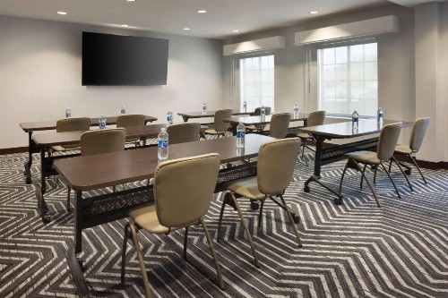 Staybridge Suites Cathedral City – Palm Springs an IHG Hotel - image 9
