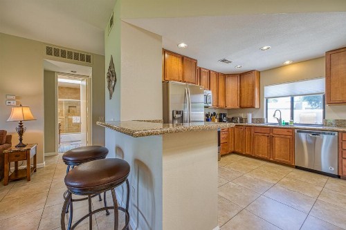 Cathedral City Getaway - image 9