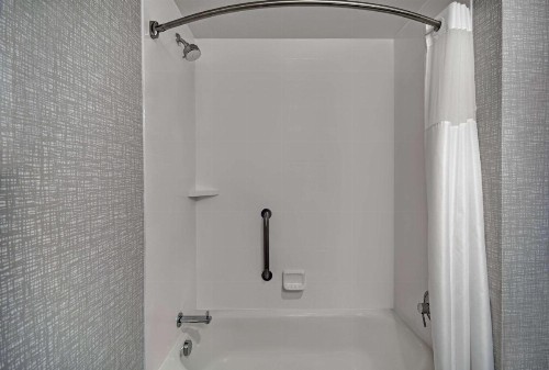 Hampton Inn Cave City KY - image 16