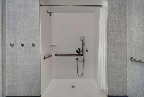 Hampton Inn Cave City KY - image 25