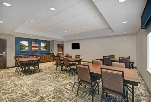 Hampton Inn Cave City KY - image 32
