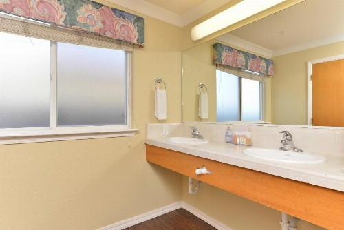 Cayucos Beach Inn - image 3