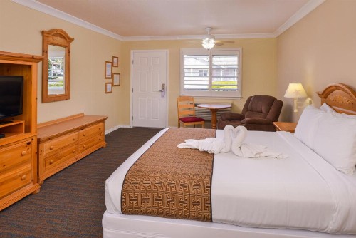 Cayucos Beach Inn - image 5