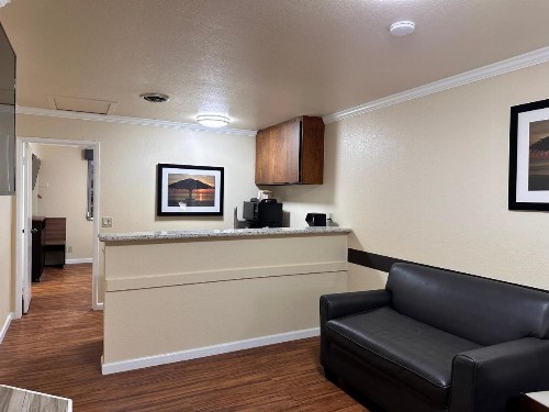 Beachwalker Inn Cayucos - image 12
