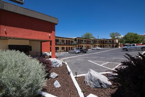 Vagabond Inn Cedar City - image 3