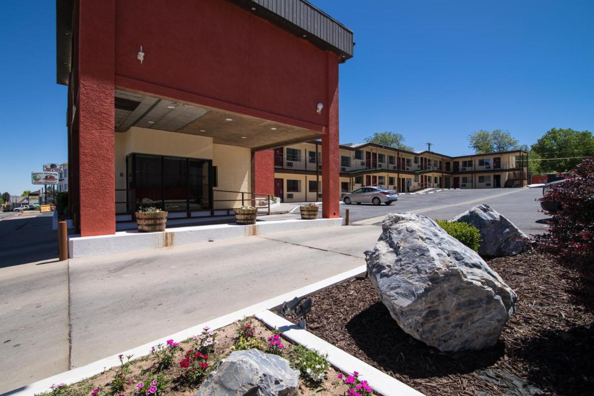 Vagabond Inn Cedar City - image 4