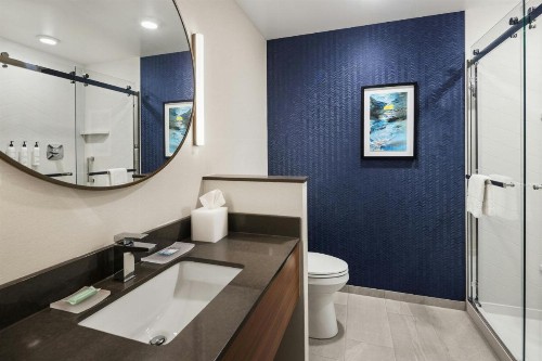 La Quinta by Wyndham Cedar Rapids - image 10
