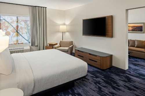 La Quinta by Wyndham Cedar Rapids - image 14