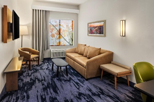 La Quinta by Wyndham Cedar Rapids - image 3