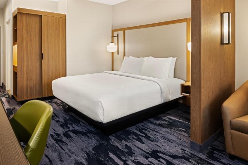 La Quinta by Wyndham Cedar Rapids - image 5