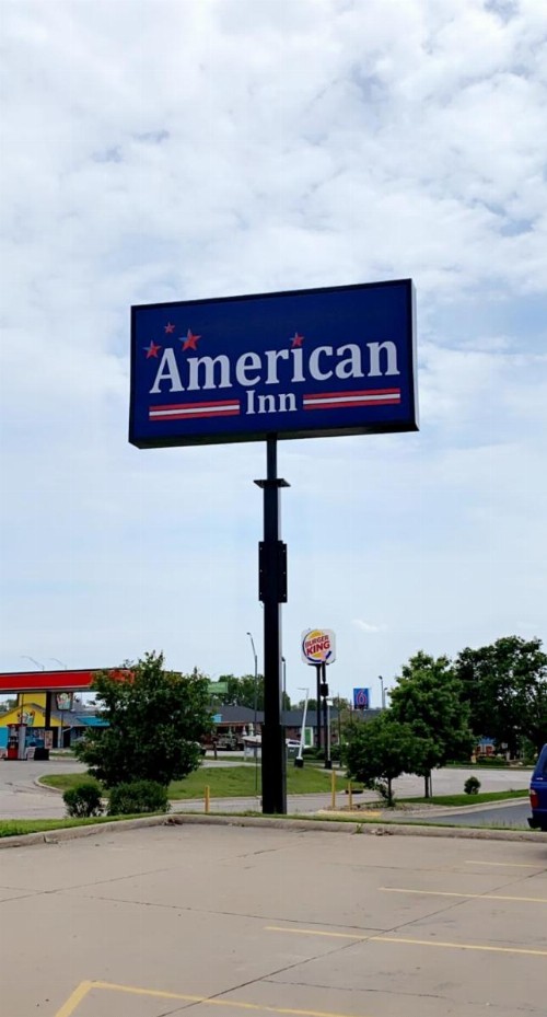 Economy Inn & Suites Cedar Rapids - image 34