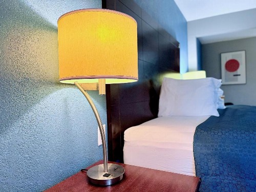 Economy Inn & Suites Cedar Rapids - image 4