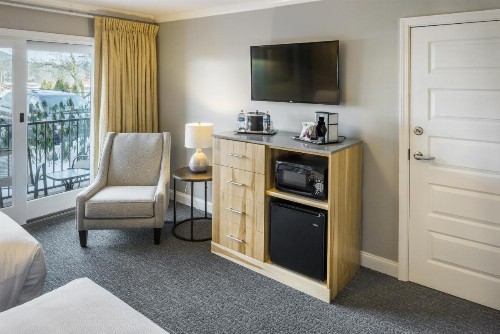 Center Harbor Inn - image 34