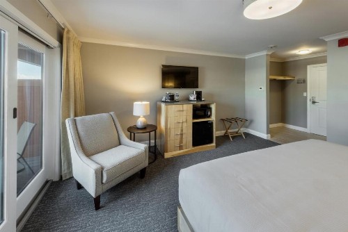 Center Harbor Inn - image 35