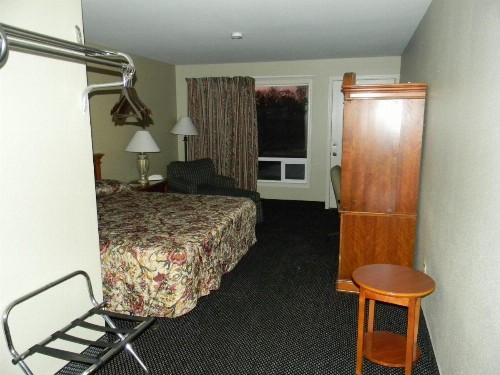 Lakeview Inn Centralia - image 16