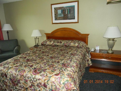 Lakeview Inn Centralia - image 4