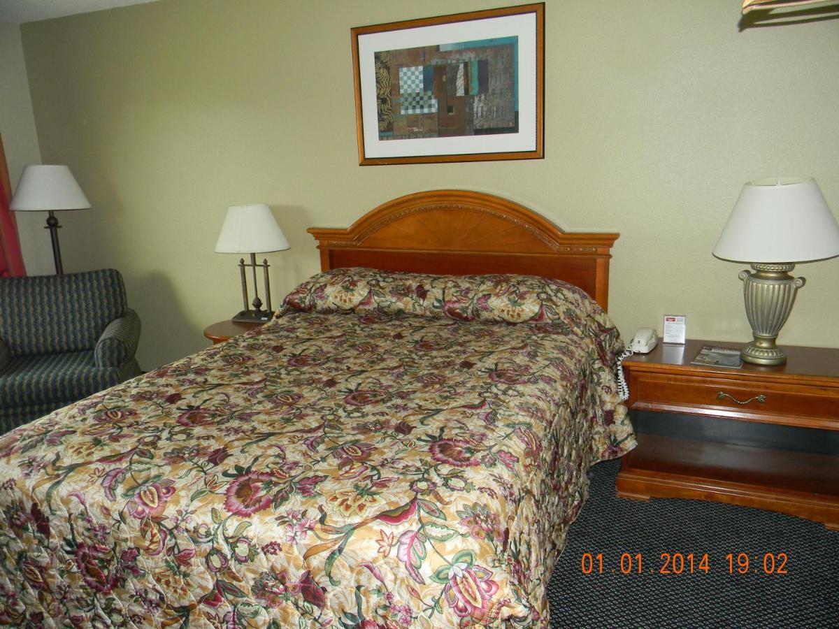 Lakeview Inn Centralia - image 4