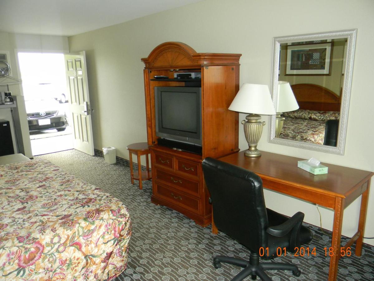 Lakeview Inn Centralia - image 6