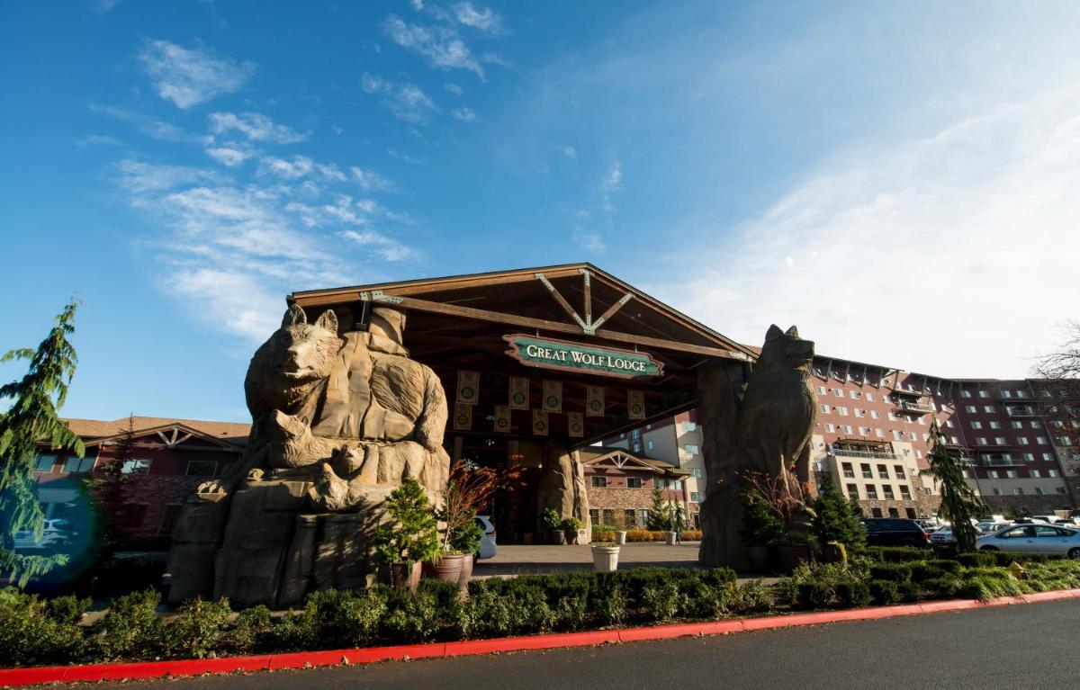 Great Wolf Lodge Grand Mound - main image
