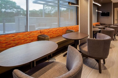 SpringHill Suites by Marriott Chambersburg - image 10