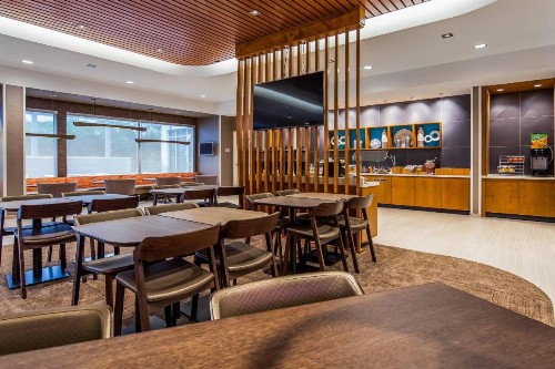 SpringHill Suites by Marriott Chambersburg - image 4