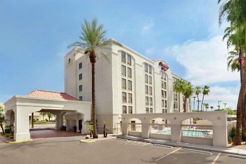 Hampton Inn Phoenix-Chandler - image 1