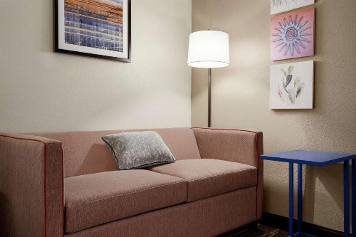 Hampton Inn Phoenix-Chandler - image 19