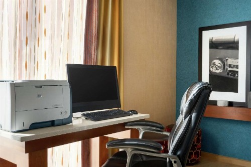 Hampton Inn Phoenix-Chandler - image 23