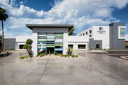 DoubleTree by Hilton Chandler Phoenix AZ - image 1