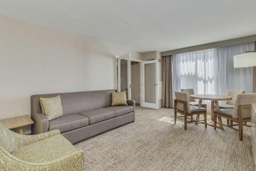 DoubleTree by Hilton Chandler Phoenix AZ - image 24
