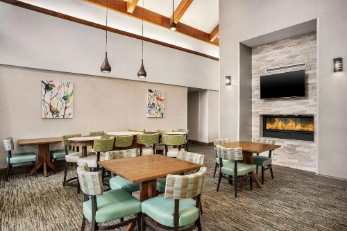 Homewood Suites by Hilton Phoenix-Chandler - image 3