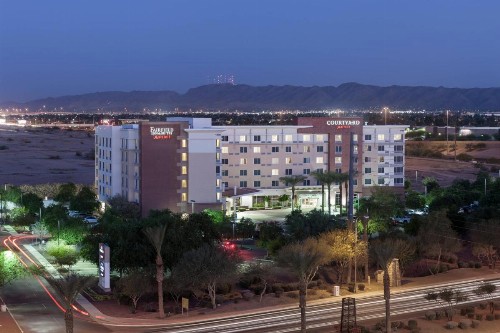 Courtyard Phoenix Chandler/Fashion Center - image 2