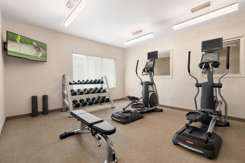SpringHill Suites Phoenix Chandler/Fashion Center - image 12